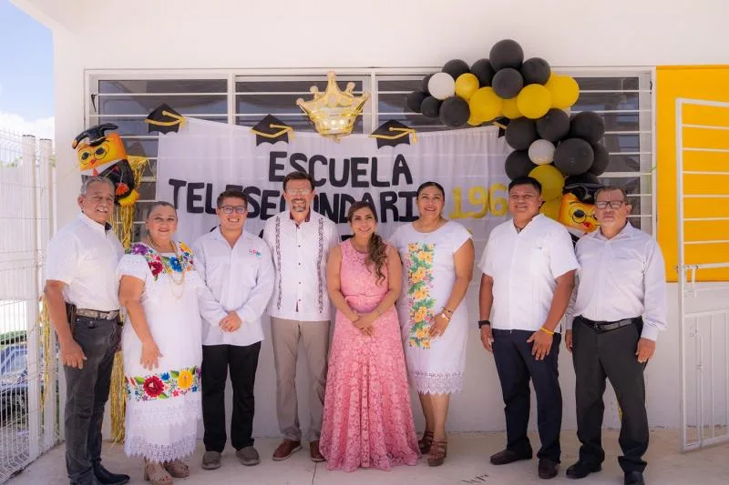 Seis adolescentes de Casa Otoch en Yucatán concluyen la secundaria con apoyo del DIF - imagen 2