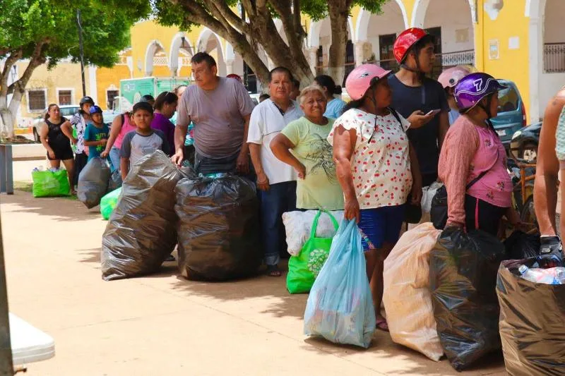 Mercado Circular en Izamal recupera más de 1,300 kilogramos de materiales reciclables - imagen 1