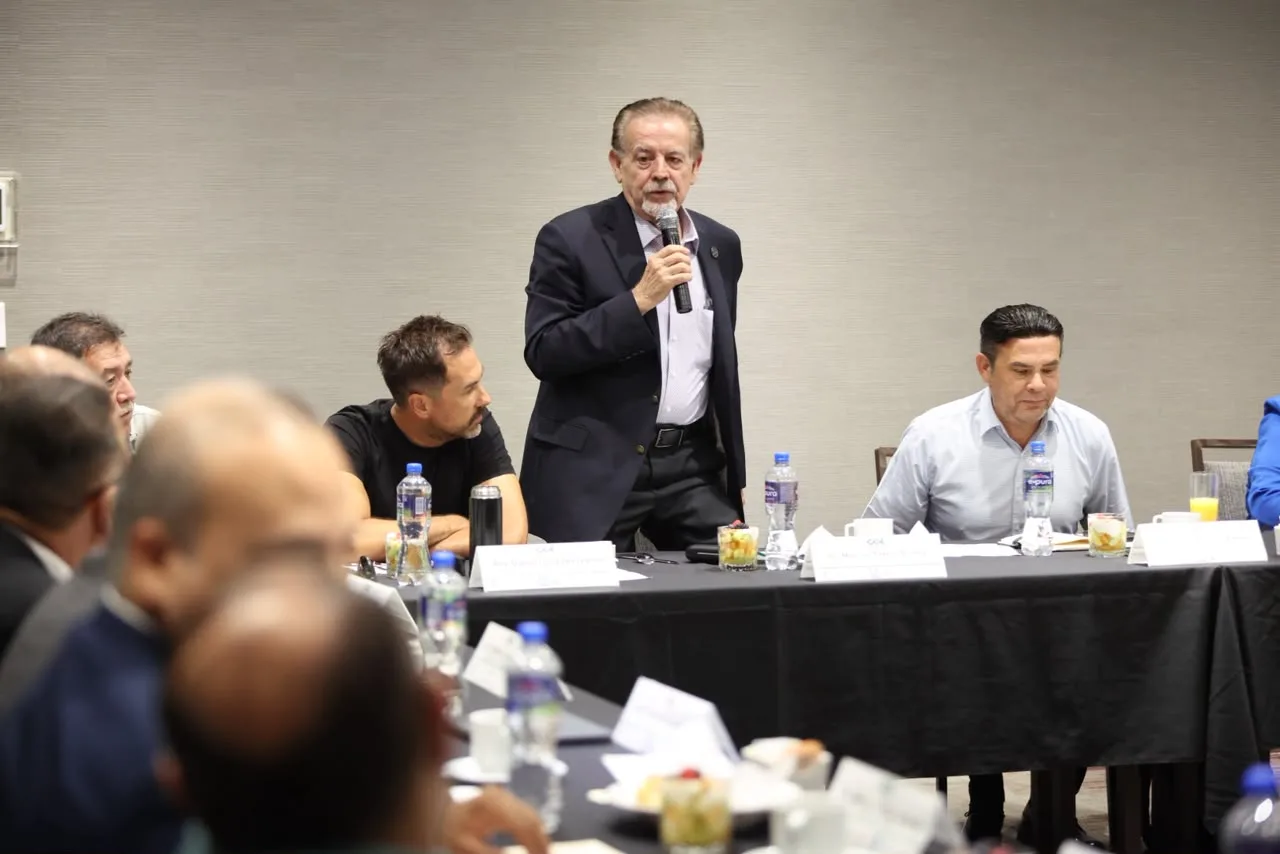 Héctor Ortiz Orpinel asegura continuidad en proyectos municipales y estabilidad para el sector empresarial en León - imagen 7