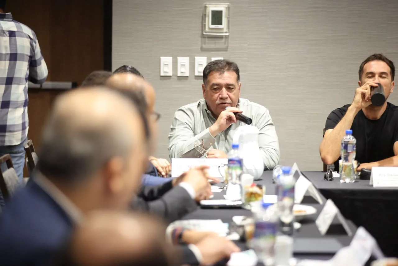 Héctor Ortiz Orpinel asegura continuidad en proyectos municipales y estabilidad para el sector empresarial en León - imagen 8