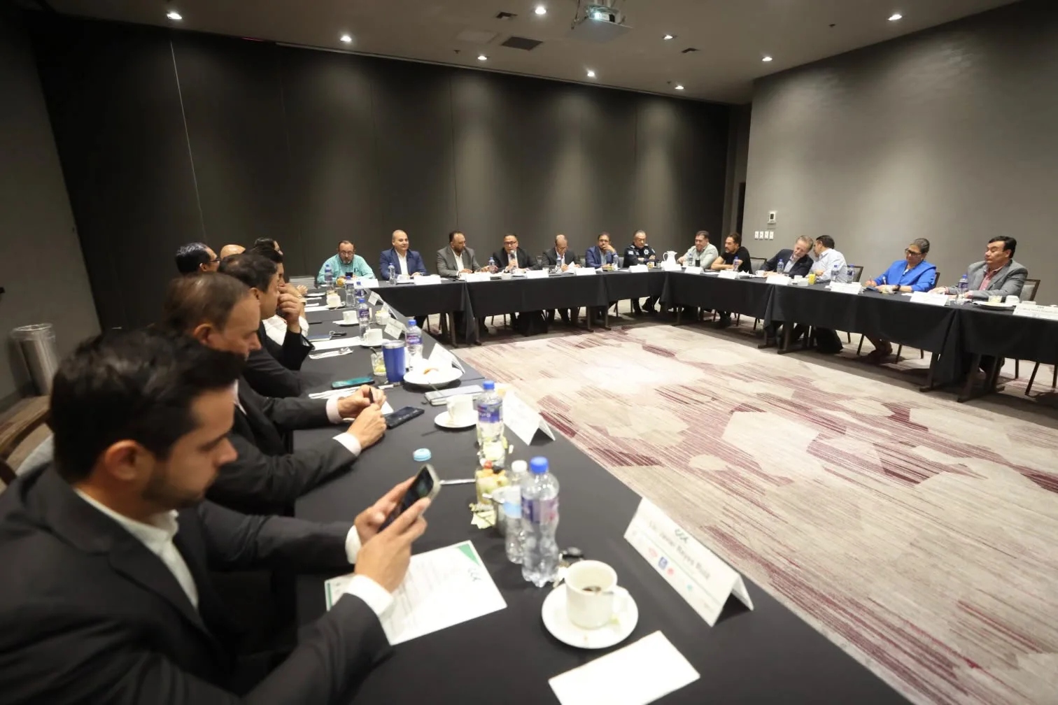 Héctor Ortiz Orpinel asegura continuidad en proyectos municipales y estabilidad para el sector empresarial en León - imagen 14