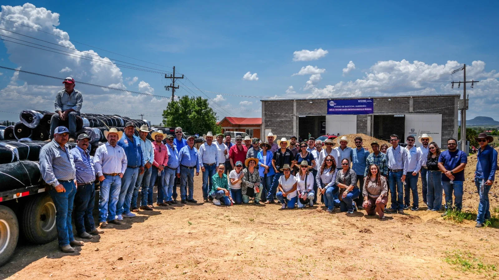 Desarrollo Rural entrega mallas antigranizo para 172.5 hectáreas de huertos de manzana en Chihuahua - imagen 3