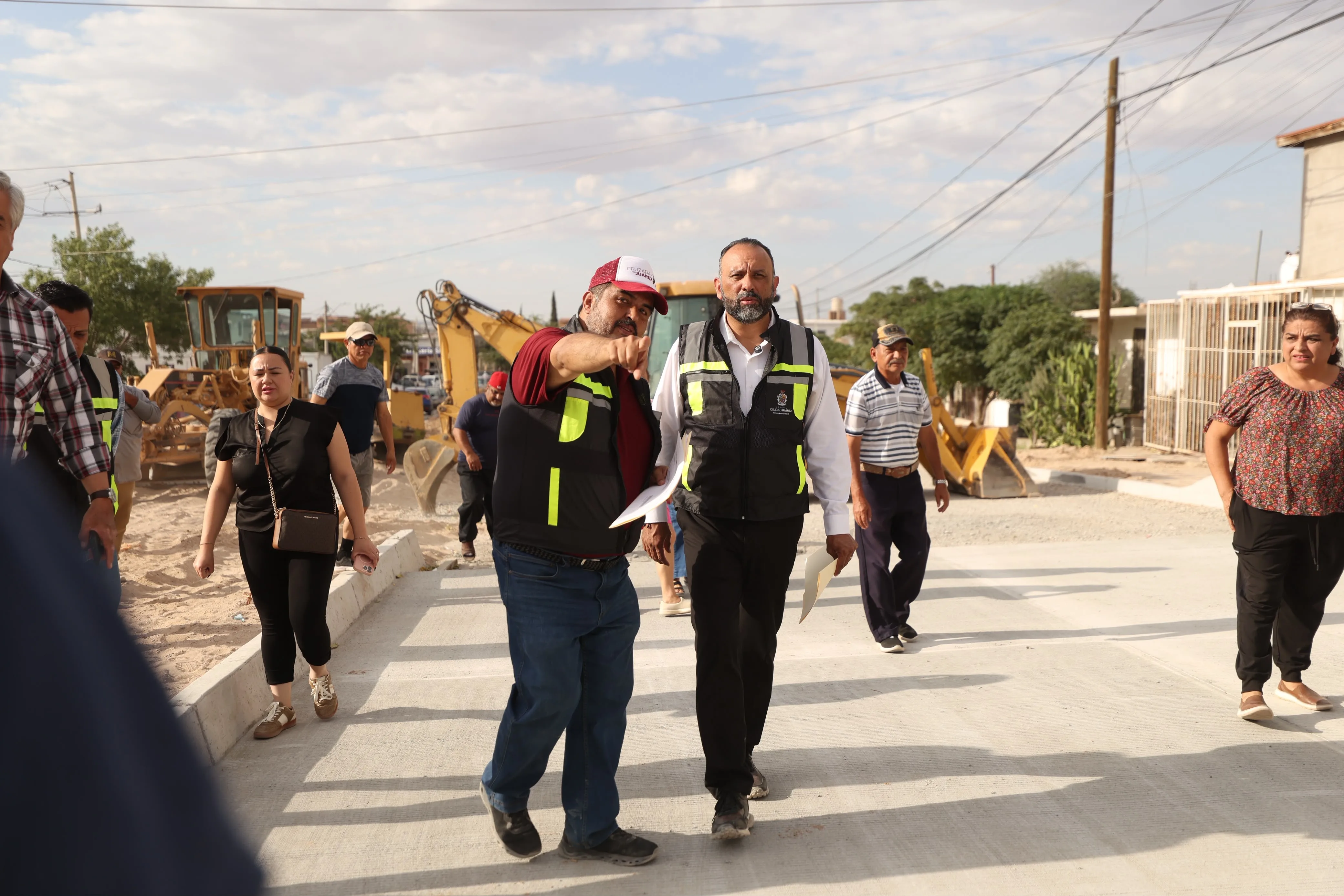 Avanzan obras de pavimentación en colonias Universidad y Lucio Blanco con inversión municipal y vecinal - imagen 9