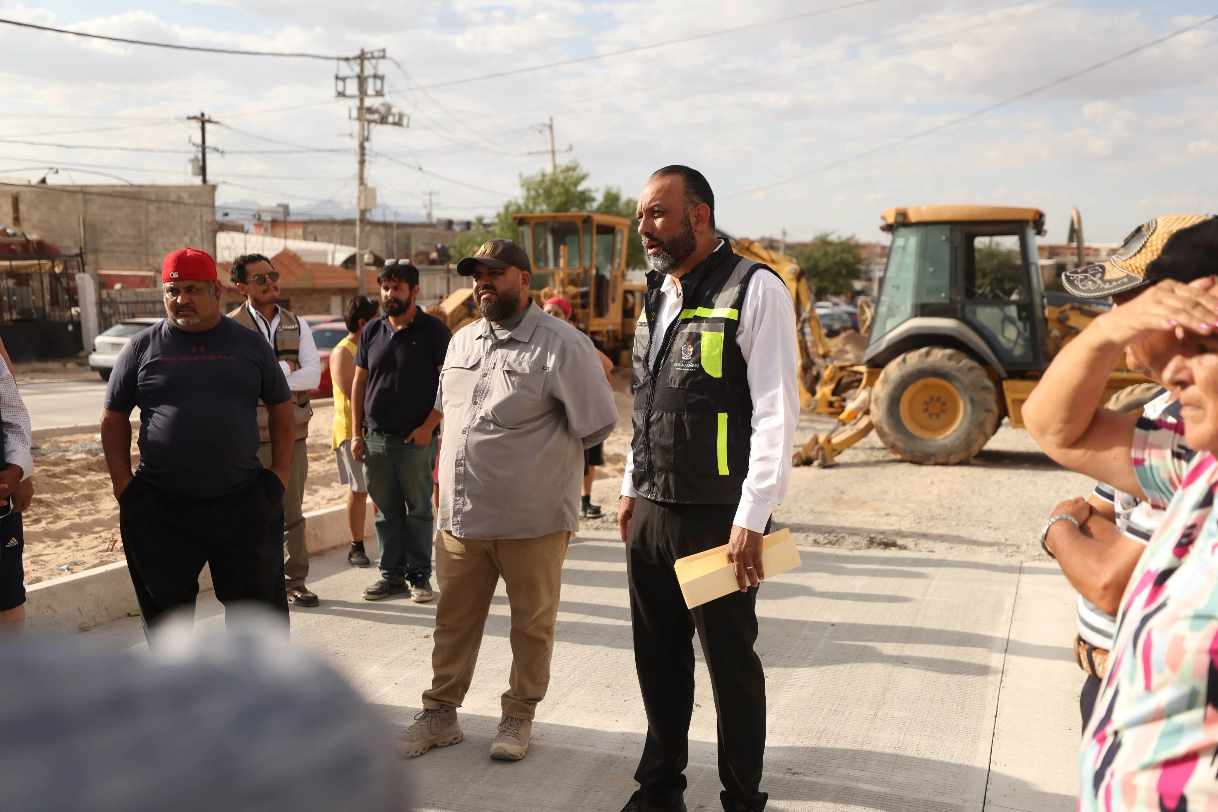 Avanzan obras de pavimentación en colonias Universidad y Lucio Blanco con inversión municipal y vecinal - imagen 10