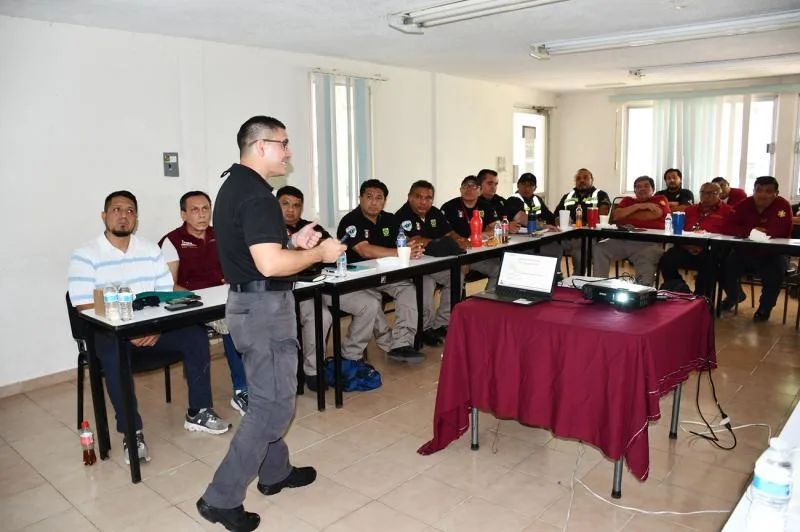 Paramédicos en Yucatán reciben capacitación para mejorar la seguridad en traslados prehospitalarios - imagen 5