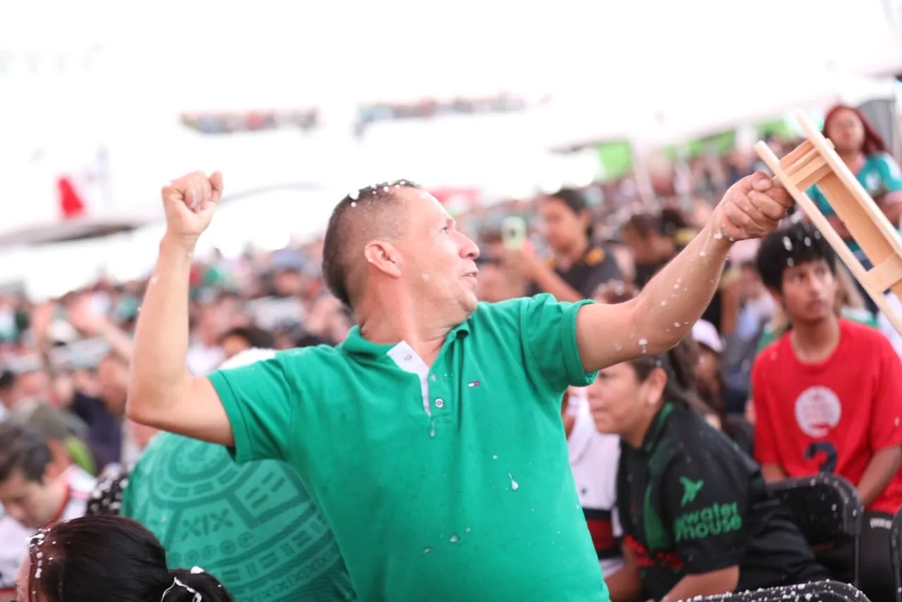 Alcalde de Ciudad Juárez asiste al Estadio 8 de Diciembre para ver el partido México vs Ecuador en el Mundial 2026 - imagen 1