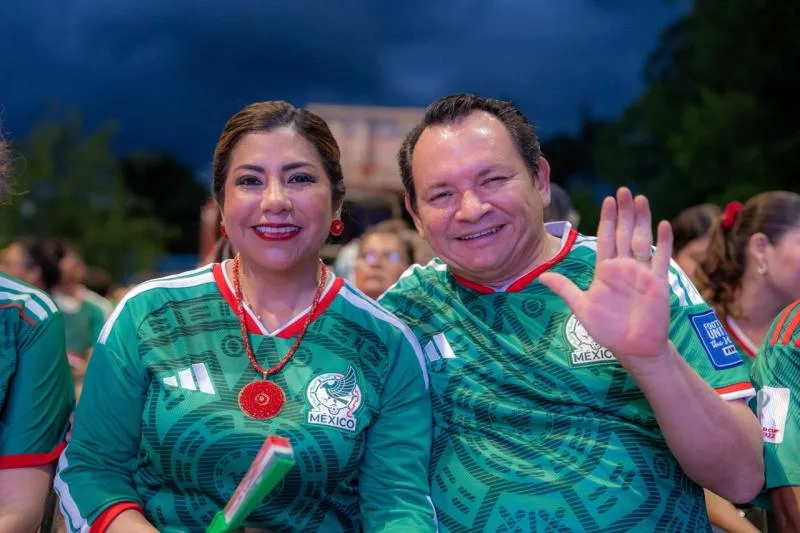 14 mil personas celebran triunfo de México en Zonas Fan de Yucatán con saldo blanco - imagen 1