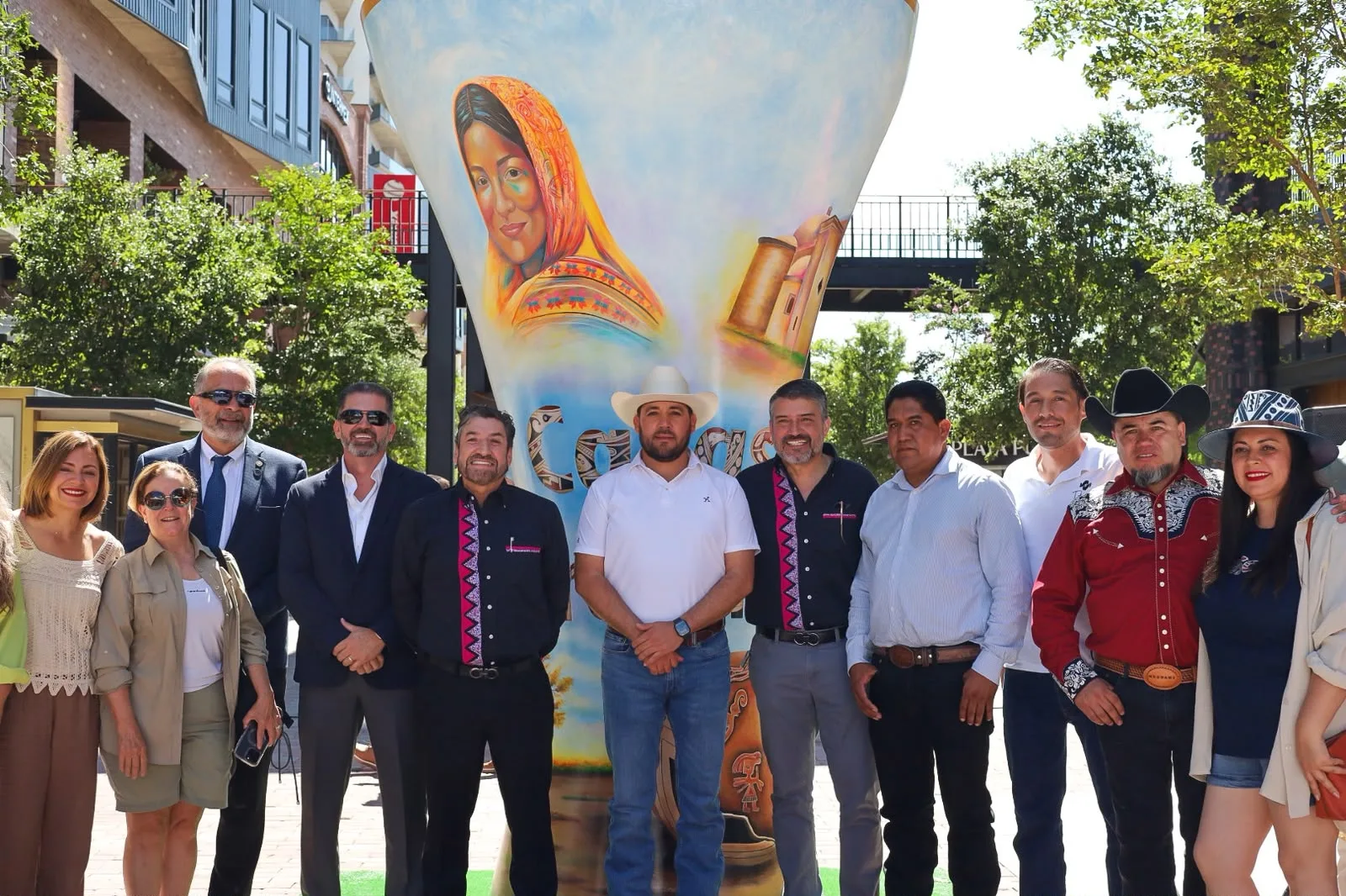 Develan en Chihuahua la esfera monumental “Hilos Mágicos de Chihuahua” - imagen 10