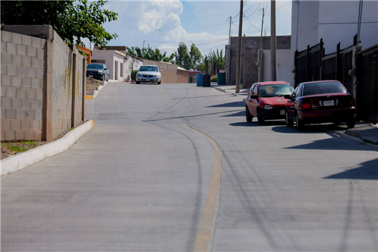 Pavimentan calles en colonia Nuevo Triunfo para mejorar movilidad y seguridad en Chihuahua - imagen 4