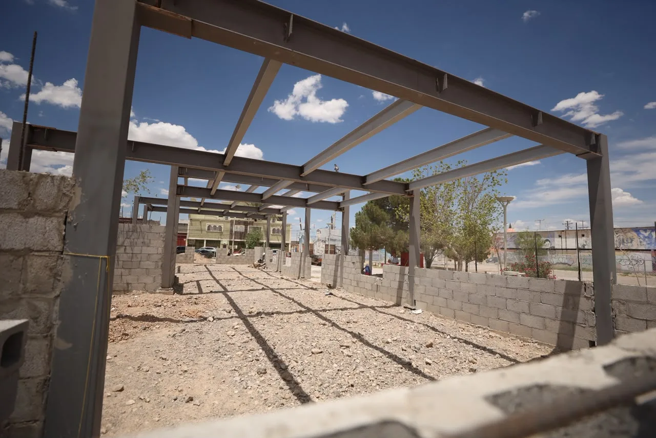 Avanzan trabajos de rehabilitación en la Plaza del Periodista de Ciudad Juárez - imagen 13