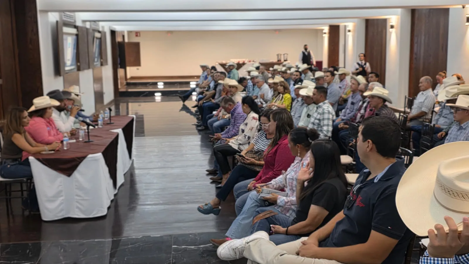 Imparten en Parral taller sobre prevención y vigilancia del gusano barrenador del ganado - imagen 3