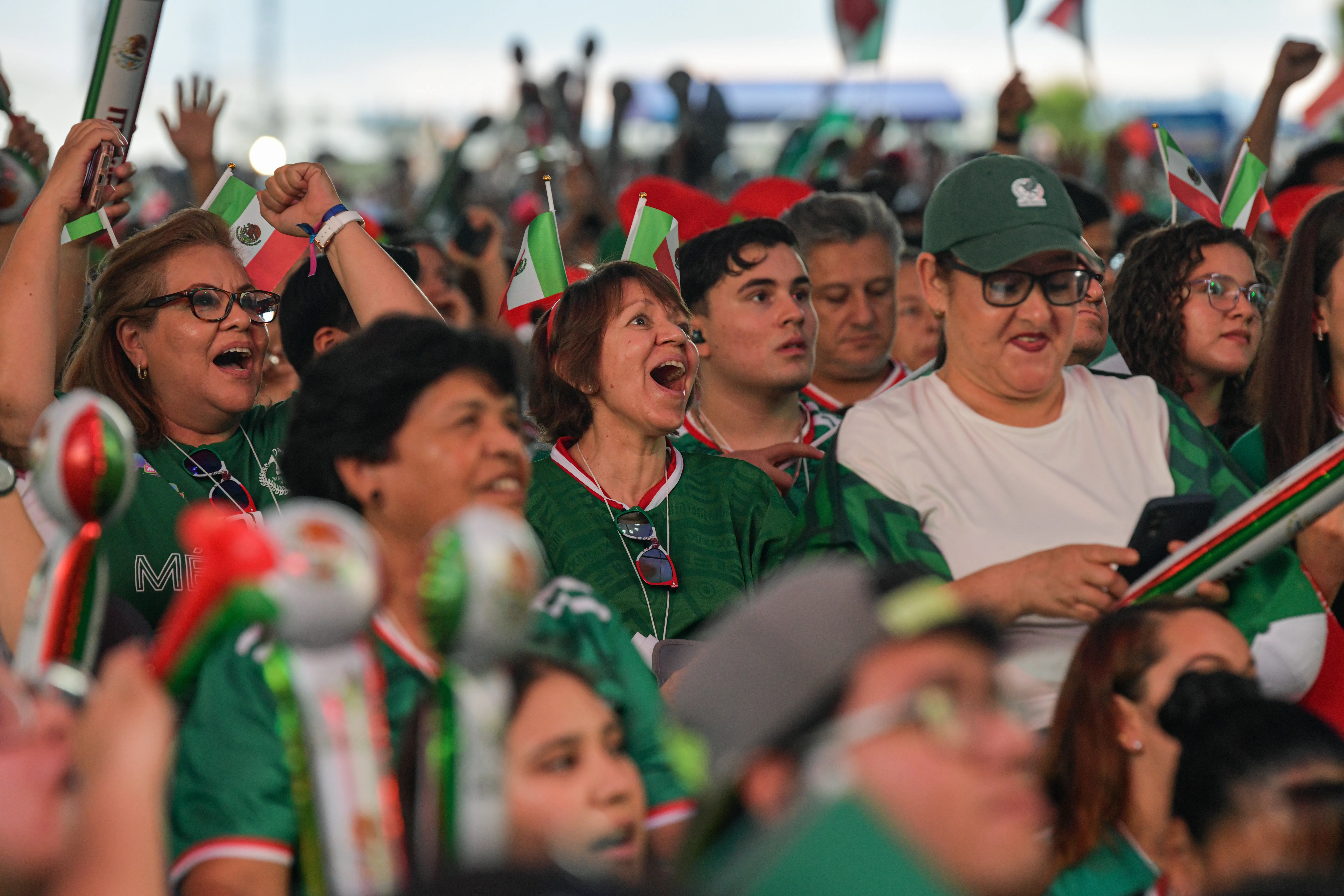 Chihuahuenses ven triunfo de México 2-0 sobre Ecuador en la Fiesta Mundialista 2026 - imagen 10