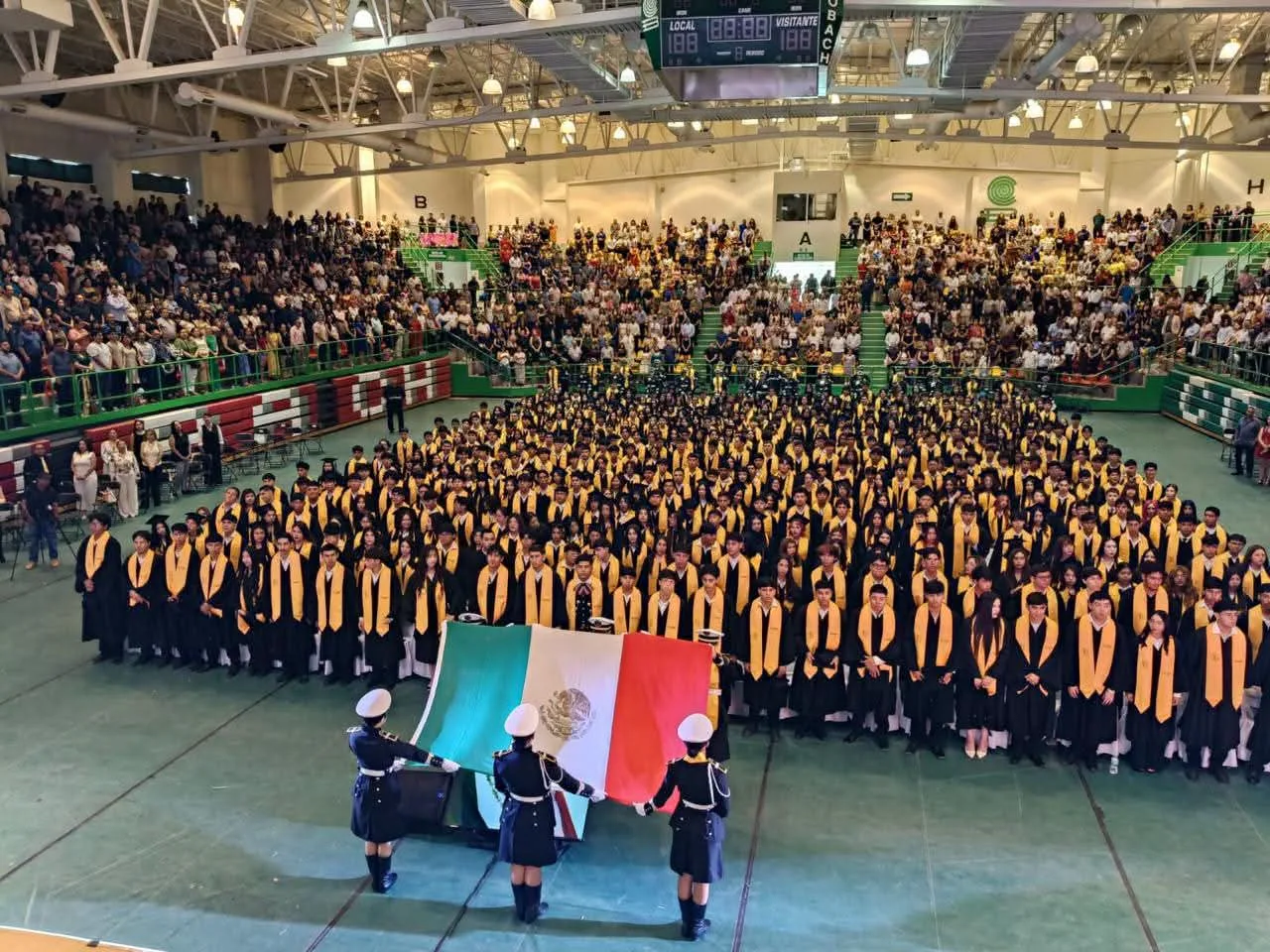 Director de Educación Municipal asiste a graduaciones de bachillerato en Ciudad Juárez - imagen 6