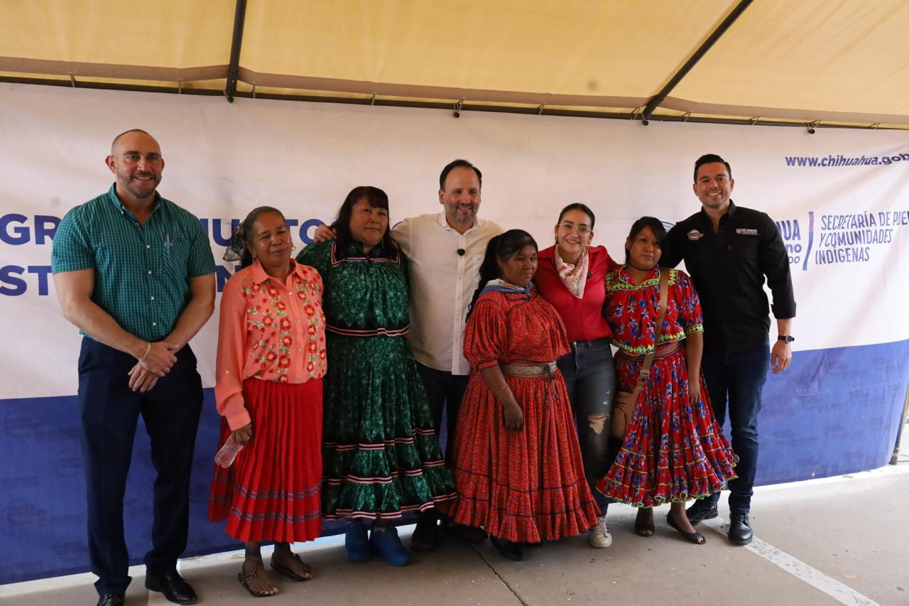 Gobierno de Chihuahua lleva apoyos y servicios a familias del Cerro de la Cruz con "Juntos por Nuestra Identidad" - imagen 1