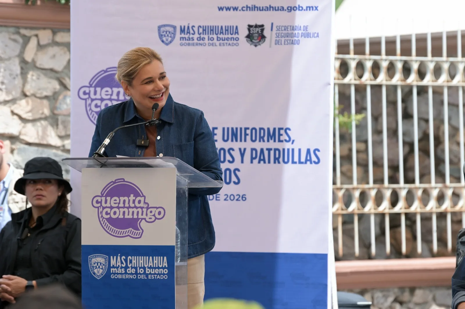 Maru Campos entrega patrullas, cuatrimotos y uniformes a policías de la región de Guachochi - imagen 4