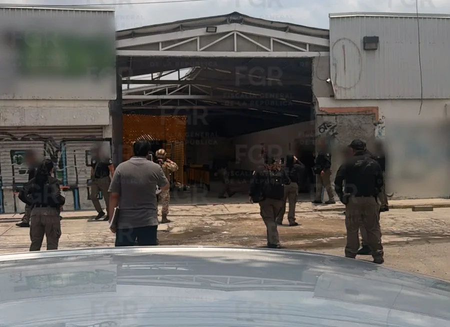 FGR asegura inmueble en Ecatepec relacionado con la venta ilícita de hidrocarburos - imagen 4
