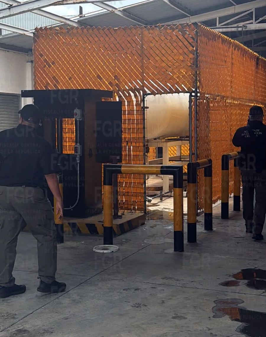 FGR asegura inmueble en Ecatepec relacionado con la venta ilícita de hidrocarburos - imagen 6