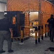 FGR asegura inmueble en Ecatepec relacionado con la venta ilícita de hidrocarburos - imagen 7