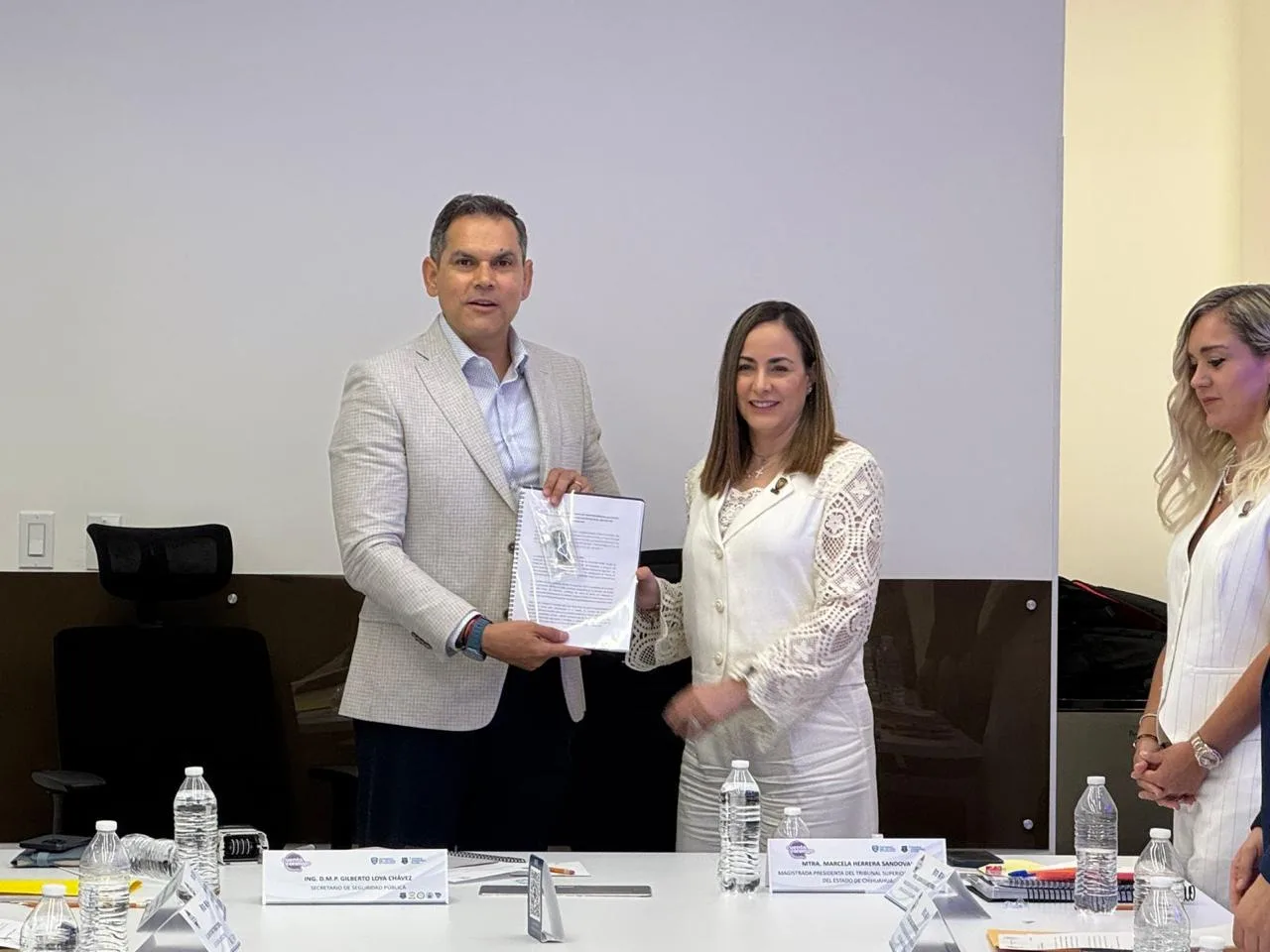 Chihuahua firma nuevo reglamento para mejorar reinserción social de adolescentes en conflicto con la ley