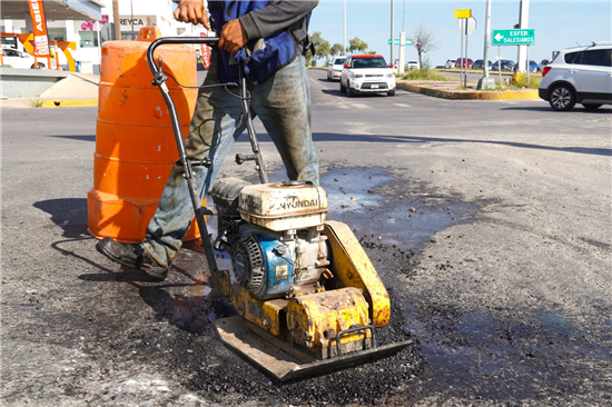 Municipio de Chihuahua repara más de 1,300 baches en una semana - imagen 2