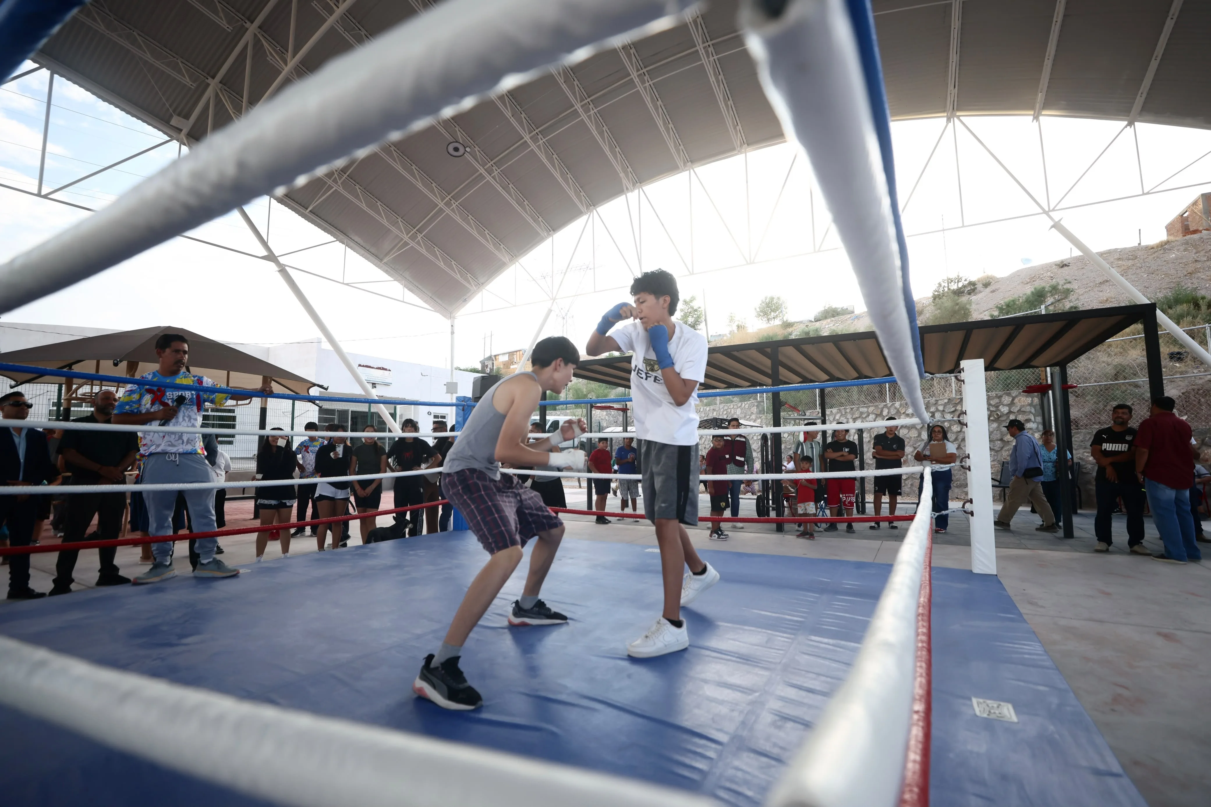 Ciudad Juárez inaugura multideportivo 'De las Calles al Ring' en colonia Juanita Luna con apoyo ciudadano - imagen 3