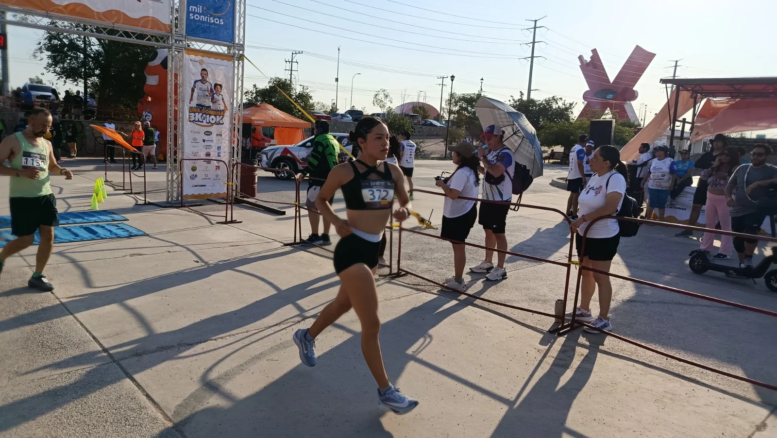 Más de 1,500 corredores compiten en la quinta etapa del Circuito Atlético Pedestre 2026 en Juárez - imagen 1