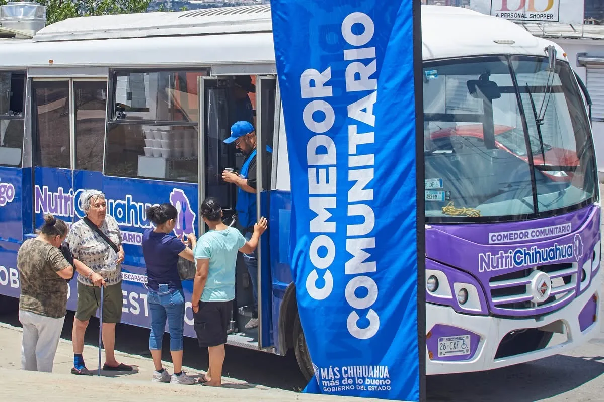 Comedor móvil de NutriChihuahua entrega más de 280 platillos en colonia Rosario - imagen 1