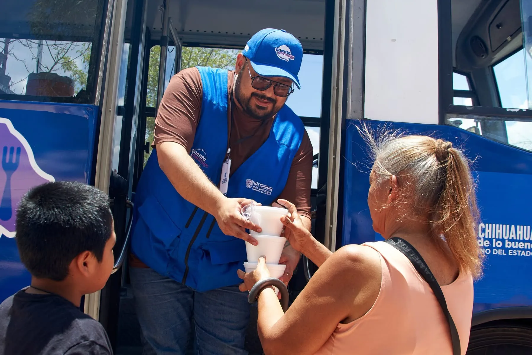 Comedor móvil de NutriChihuahua entrega más de 280 platillos en colonia Rosario - imagen 5