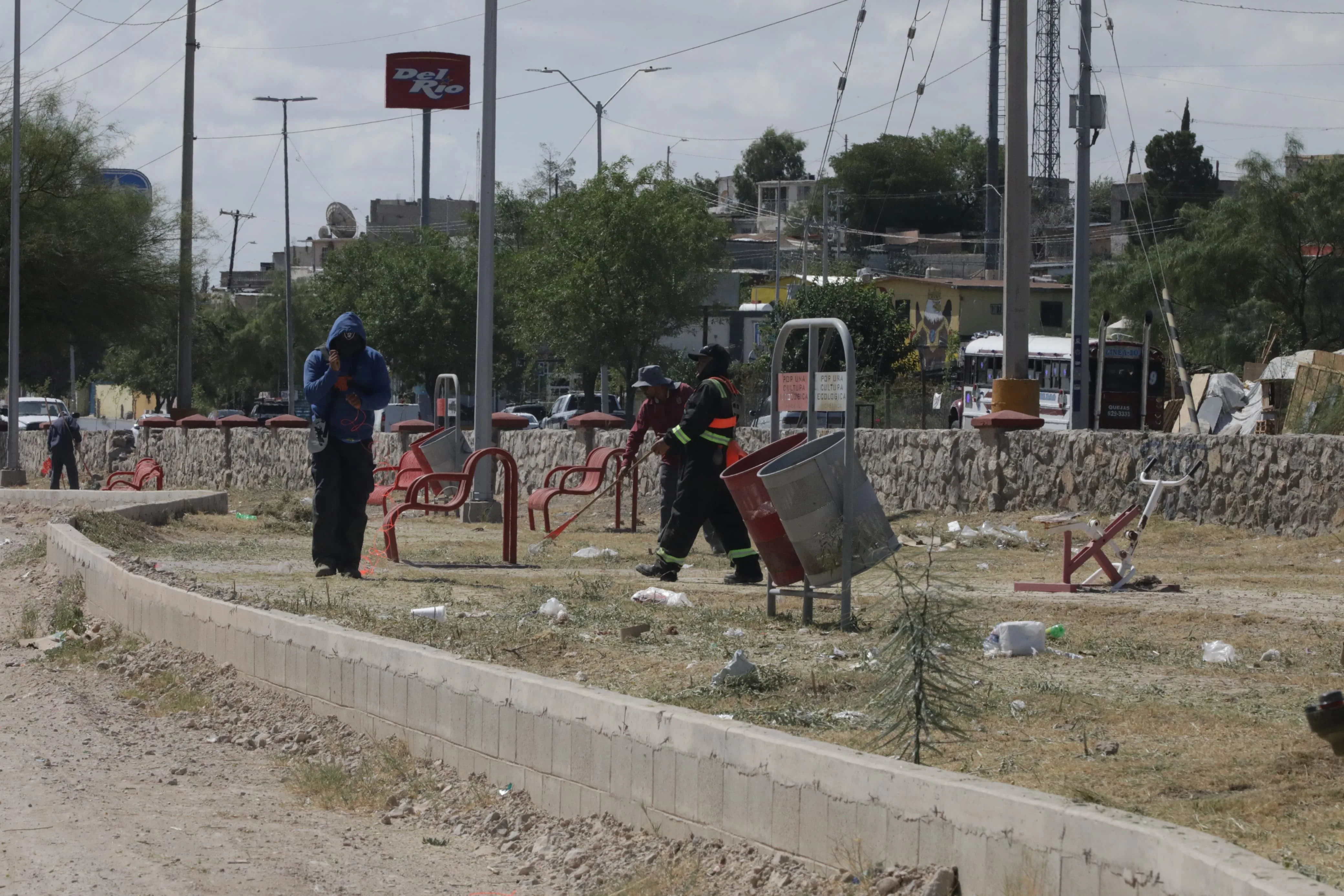 Realizan mantenimiento integral en Parque Las Tortugas de Ciudad Juárez - imagen 7