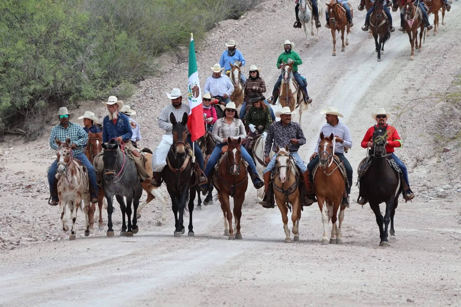 Concluye la XXXI Cabalgata Villista en Hidalgo del Parral con más de 8,500 participantes - imagen 8