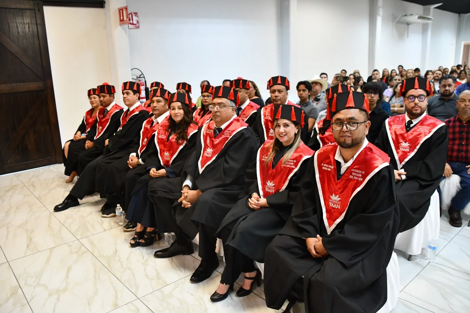 35 estudiantes reciben cartas de pasante del Doctorado en Educación en Chihuahua - imagen 1