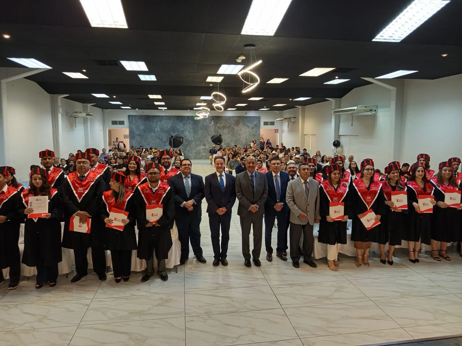 35 estudiantes reciben cartas de pasante del Doctorado en Educación en Chihuahua - imagen 2