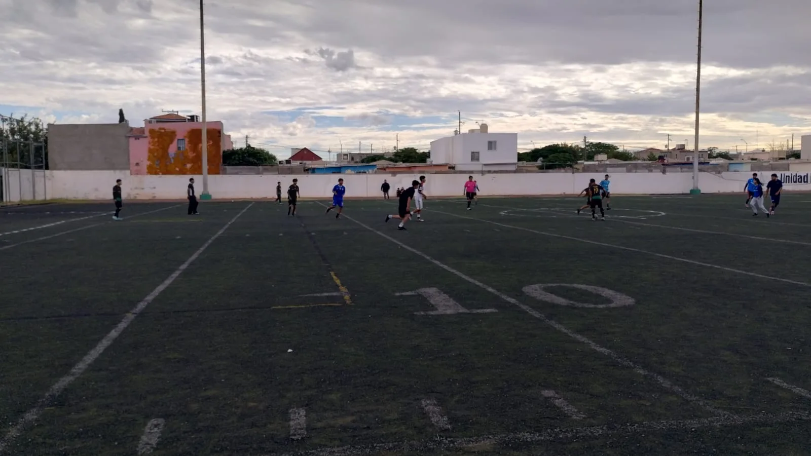 Juventud de Villas de Salvárcar participa en torneo de futbol 7 por la paz en Juárez - imagen 3