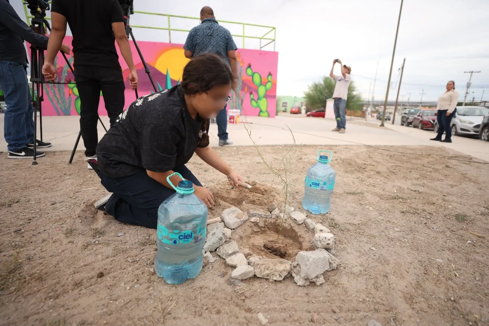 Avanza la rehabilitación del parque Mujer Tepehuana con murales y reforestación en Juárez - imagen 2