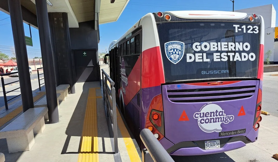 Multa de hasta 5,866 pesos por invadir carril exclusivo de JuárezBus en Ciudad Juárez - imagen 1