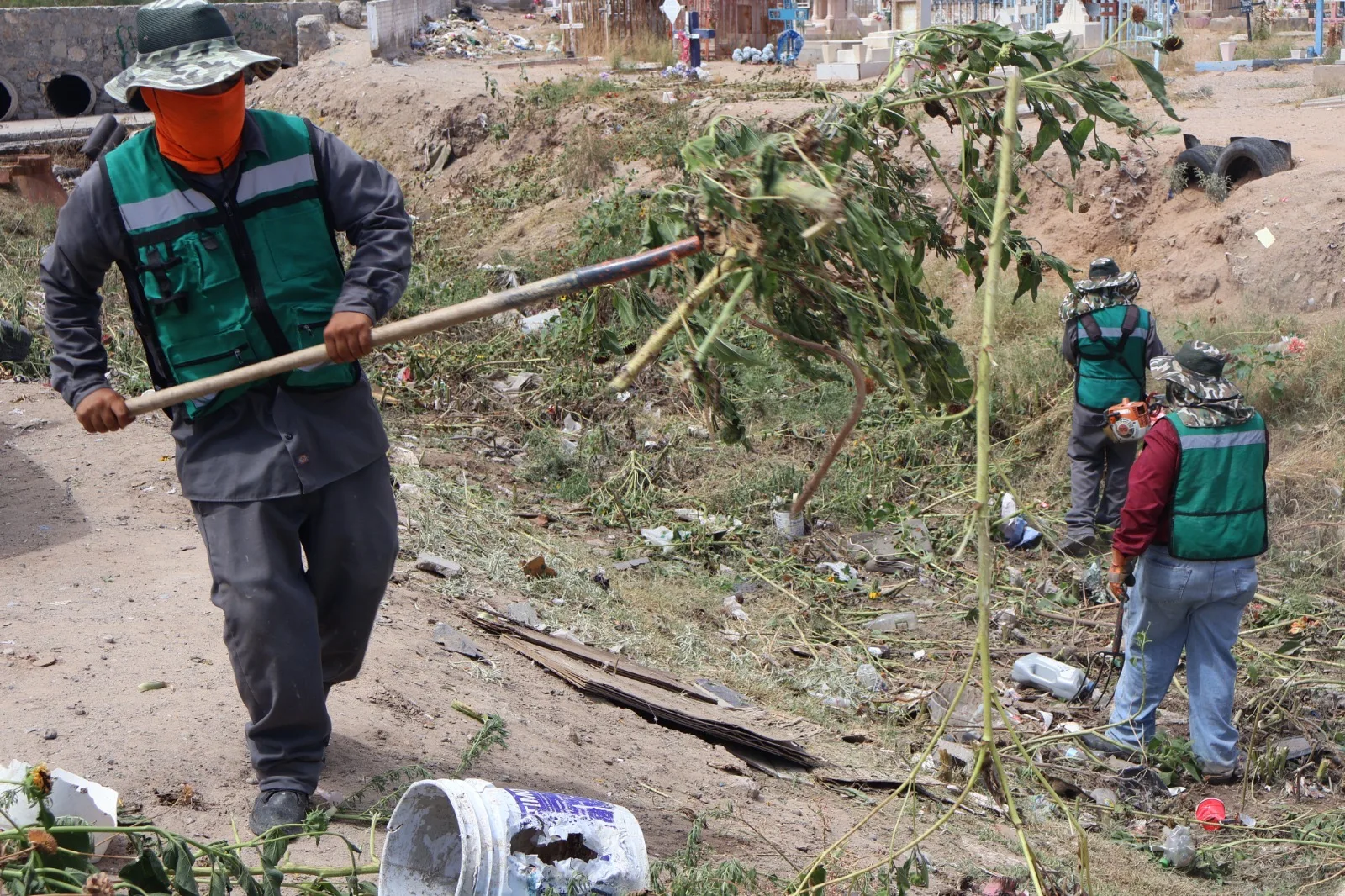 Continúan labores de limpieza en arroyo de Colinas de Juárez para prevenir riesgos por lluvias - imagen 6