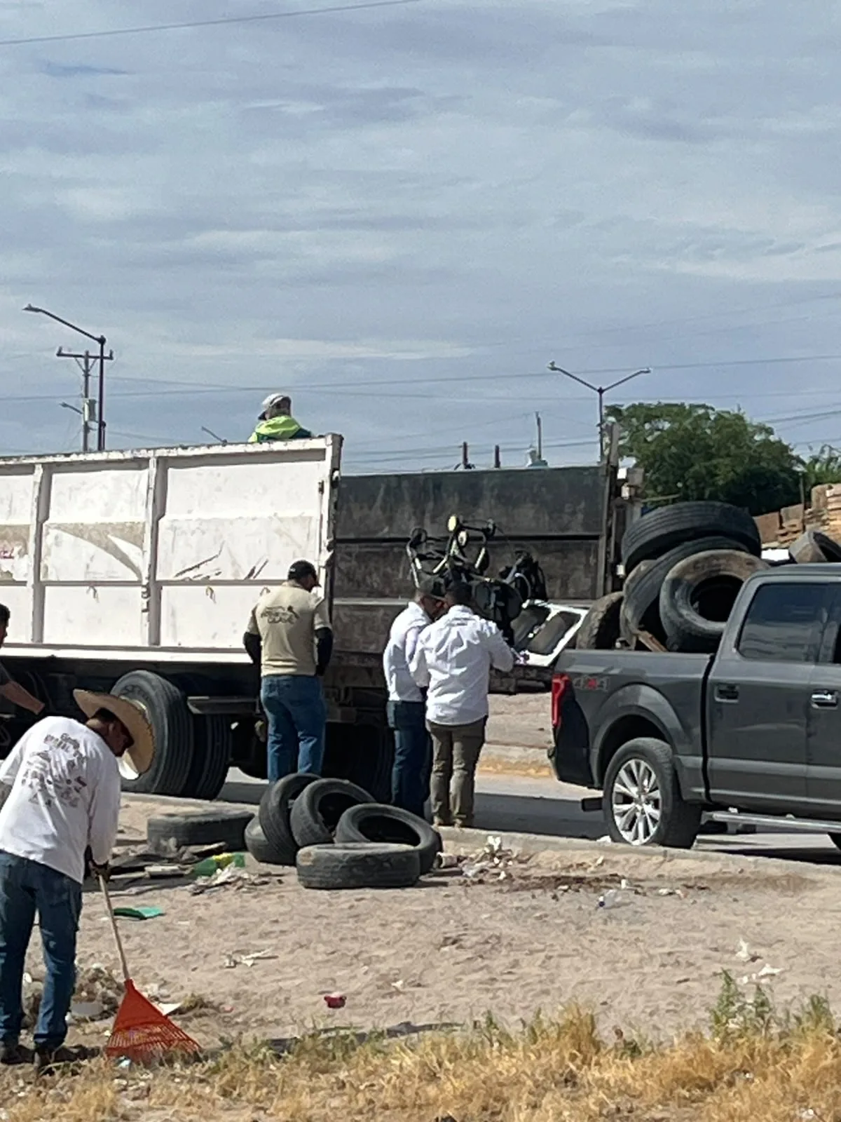 Inicia jornada de limpieza Juárez Amanece Limpio en Riberas del Bravo etapa IX - imagen 3