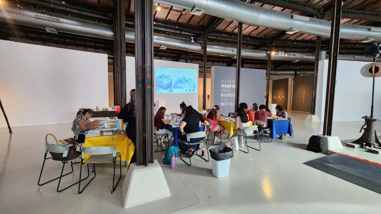 Museo Casa Redonda reúne a 100 participantes en talleres de verano de pintura y literatura en Chihuahua - imagen 1
