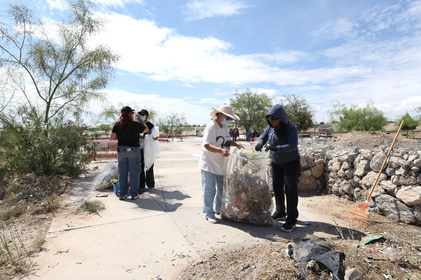 IPACULT lidera limpieza y rehabilitación de parques en Lomas del Valle dentro de programa Juárez Amanece Limpio - imagen 2