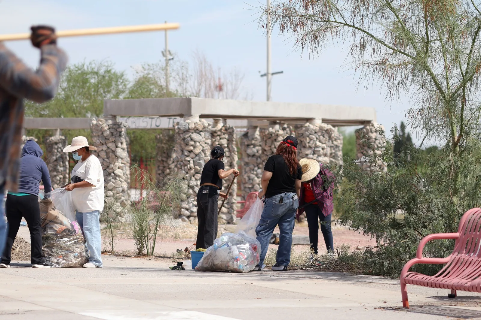 IPACULT lidera limpieza y rehabilitación de parques en Lomas del Valle dentro de programa Juárez Amanece Limpio - imagen 4
