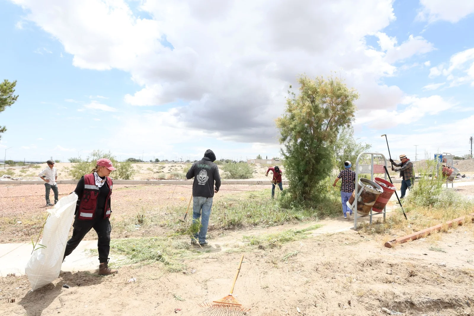 IPACULT lidera limpieza y rehabilitación de parques en Lomas del Valle dentro de programa Juárez Amanece Limpio - imagen 5