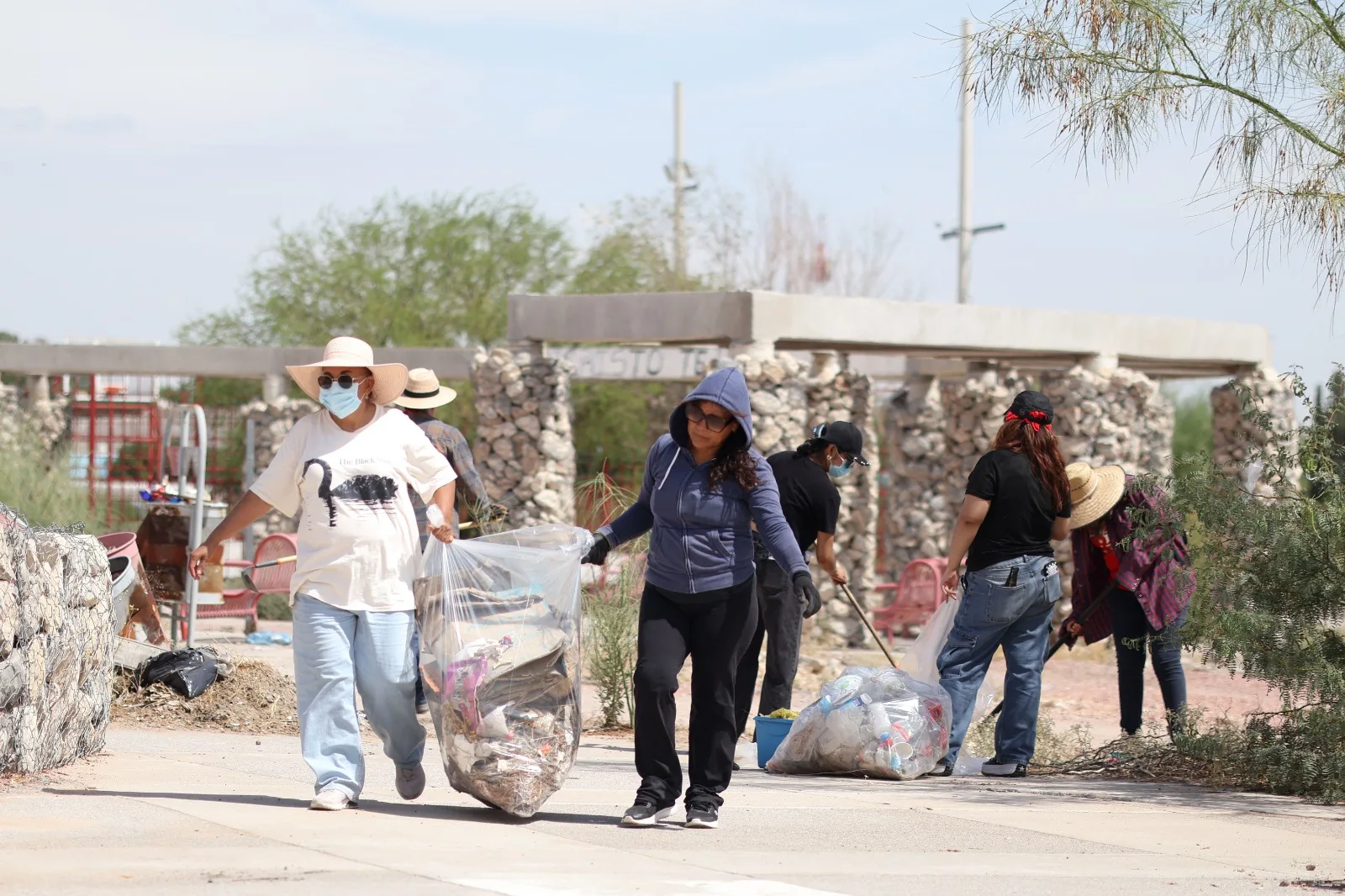 IPACULT lidera limpieza y rehabilitación de parques en Lomas del Valle dentro de programa Juárez Amanece Limpio - imagen 6