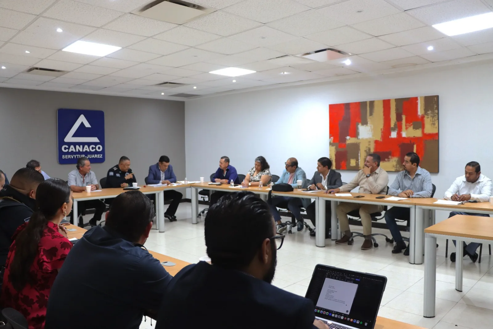 SSPM y corredores comerciales de Ciudad Juárez refuerzan coordinación para mejorar seguridad - imagen 2