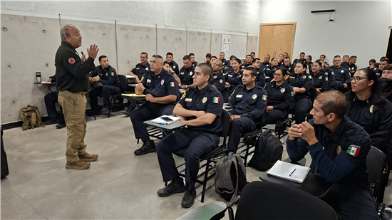 Bomberos de Chihuahua se capacitan para atender incendios en vehículos eléctricos e híbridos - imagen 5