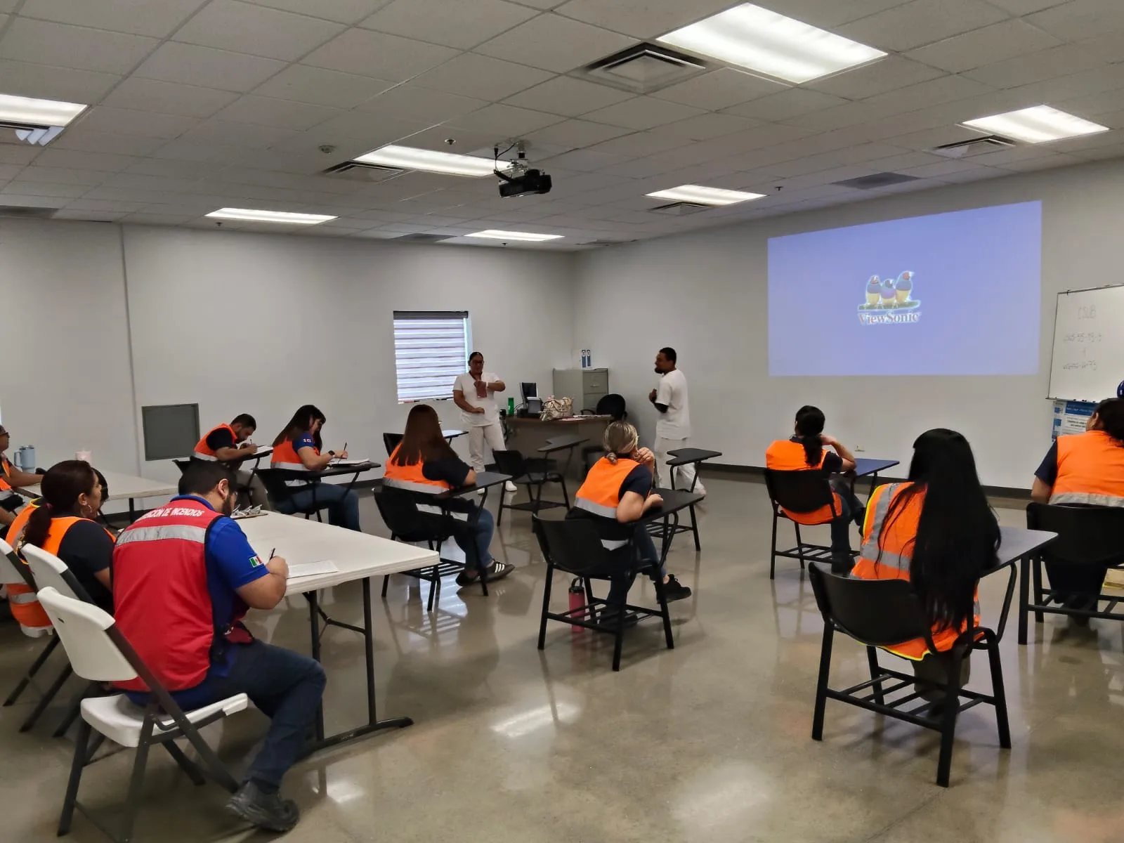 Taller de autocuidado capacita a 45 empleados de maquiladora en Ciudad Juárez - imagen 4