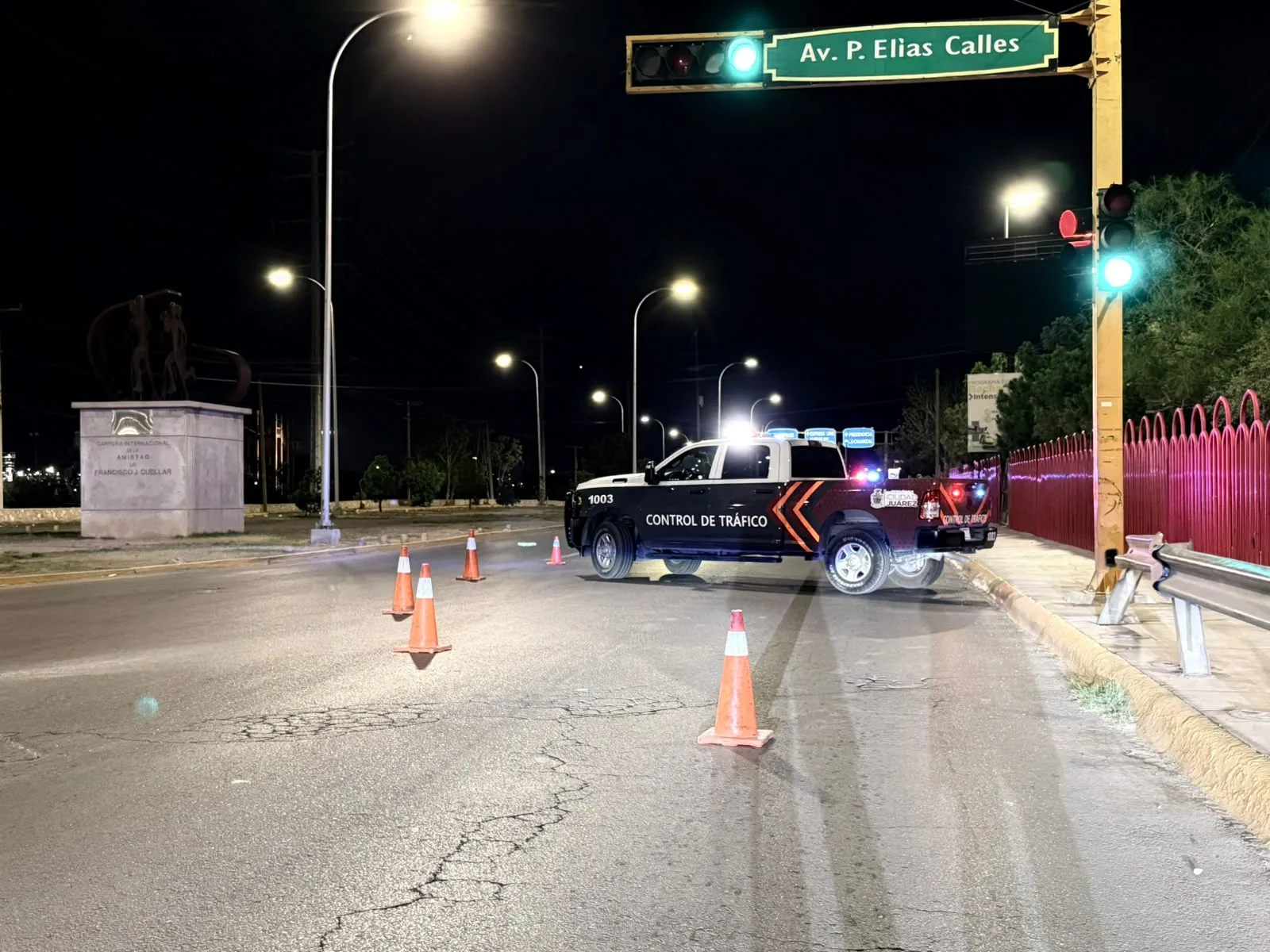Continúan trabajos nocturnos de pintura vial para mejorar el flujo vehicular en la ciudad - imagen 3