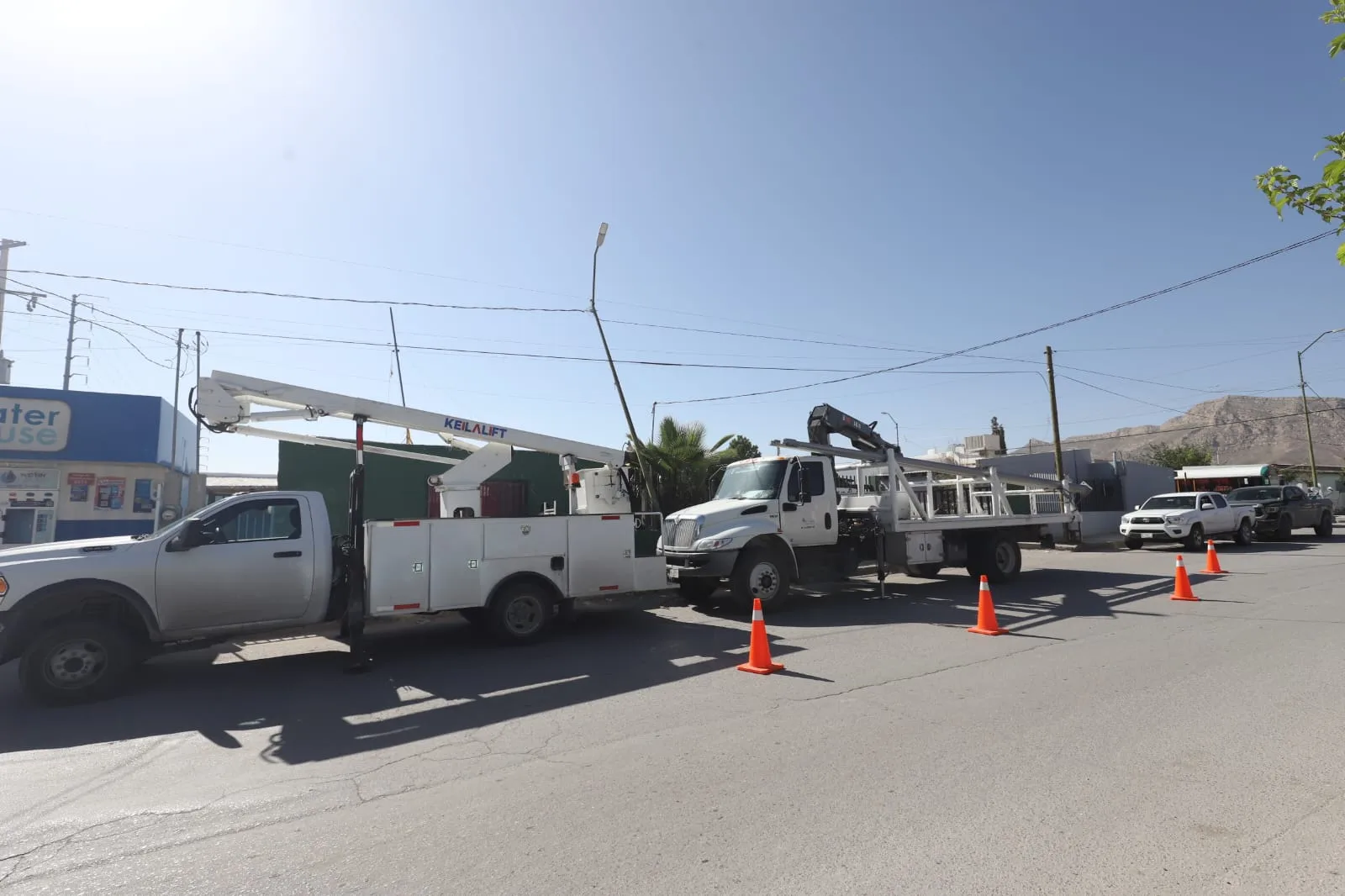 Rehabilitan alumbrado público en calle Chiapas para mejorar seguridad en Juárez - imagen 7