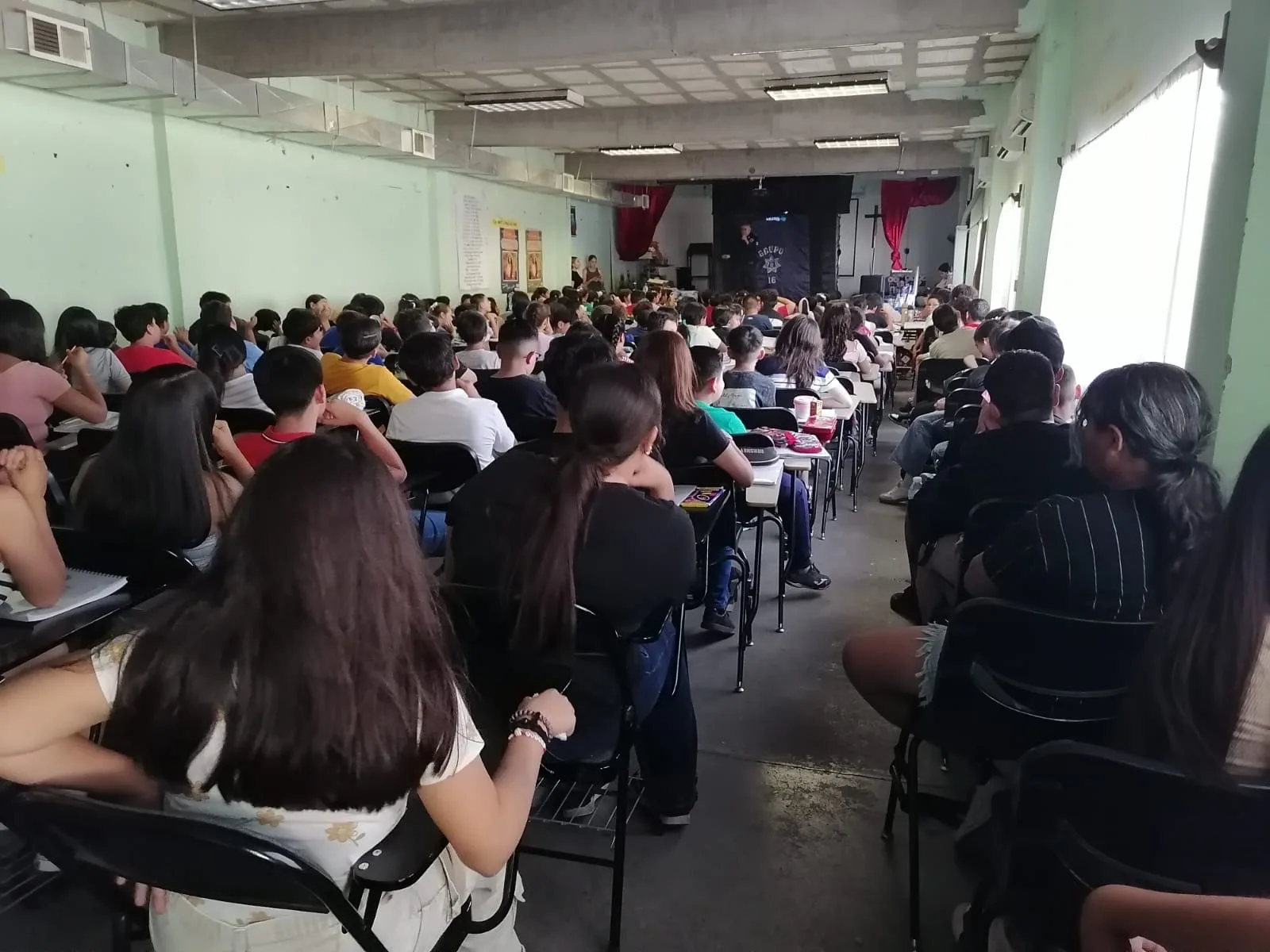 Policías municipales presentan función de Teatrino para promover prevención en niños de colonia Torres del Sur - imagen 1