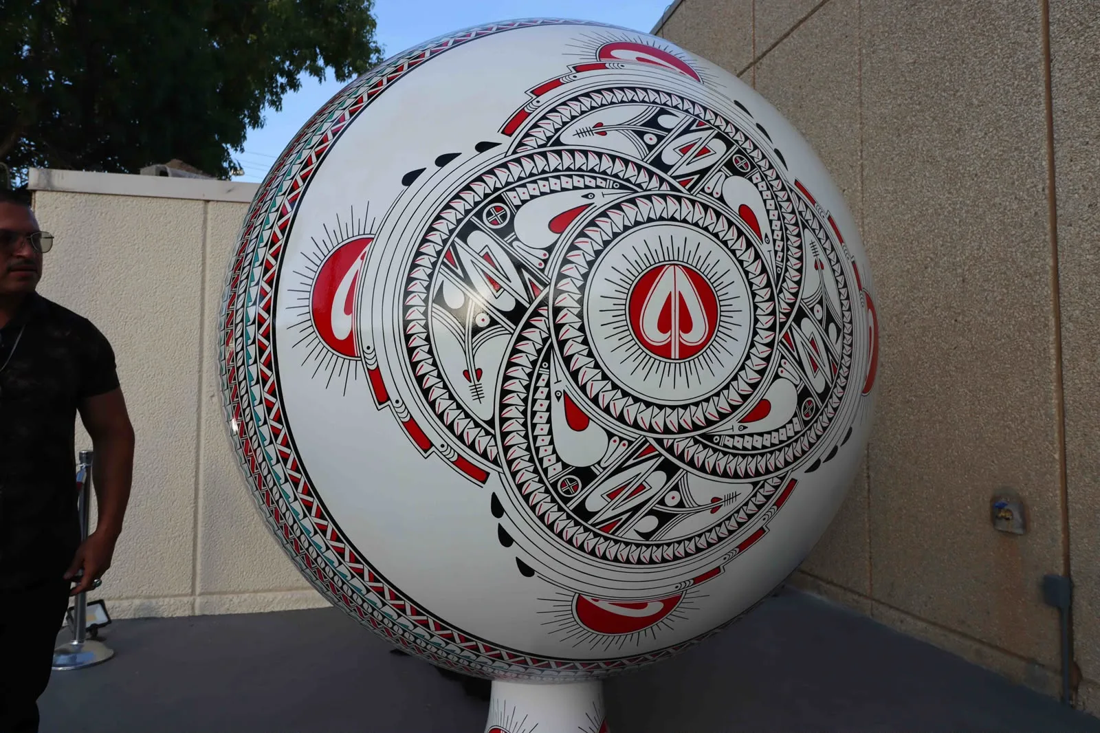 Instalan esfera monumental de cerámica Mata Ortiz en Consulado de México en El Paso - imagen 4