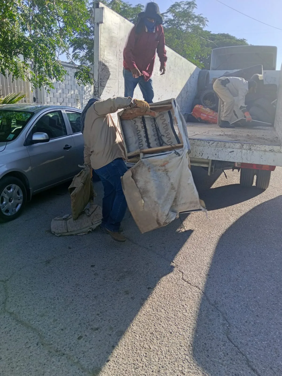 Operativo de limpieza y mantenimiento avanza en Riberas del Bravo y Lomas del Valle en Juárez - imagen 7